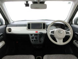 視界良好♪操作しやすい運転席です。