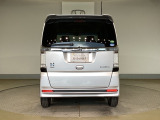 ご納車までの期間ですが、県内のお客様は1、2週間、県外のお客様は2、3週間ほどでご納車が可能となります。但し、お支払いや書類の状況によっては多少の前後もありますので、その際には何卒ご了承下さい。