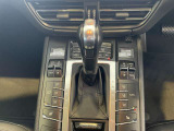 ご覧いただきありがとうございます。車両詳細等お気軽に店舗スタッフまでお問い合わせください。通話無料の専用フリーダイヤルもご用意しております【 0078-6003-890074 】ぜひご利用ください。