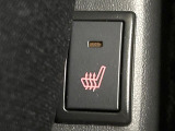 【シートヒーター】寒い日に重宝するシートヒーター!エアコンより早く温まってくれるので寒がりの人も安心ですね♪エアコンの温風は乾燥するから苦手、という方にもをおすすめです。