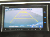 【バックカメラ装備済み】駐車の際の心強い味方!ガイドを見て確認しながら駐車できるので安全です。