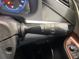 【オートライト(AUTO)】外の明るさをシステムが感知して、自動でヘッドライトが点灯します!ヘッドライトをつけ忘れを防ぐ便利機能です。