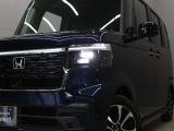 【LEDヘッドライト】悪天候や夜間走行時も良好な視界を確保し安心して運転できる高輝度LEDヘッドライトを装備!点灯速度が早く、消費電力も抑えられています!!