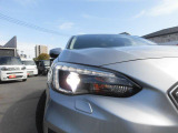 LEDヘッドライトです!暗くなった時に明るく照らしてくれるので安心して運転していただけます☆