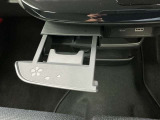 すっきり使い易い引き出し型のカップホルダーなので使わない時は収納することができます★