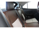 【トヨタ認定中古車の安心1】中古車をキレイで気持ちよくお乗りいただけるよう、トヨタ認定中古車はしっかりクリーニング。エンジンルームからシートを外した洗浄まで、目に見えない部分も徹底的に洗浄しています
