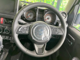 【純正革巻きステアリング】上質な革を使用することで、手にしっかり馴染みとても運転しやすいハンドルです♪