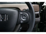 Hondaセンシングの機能のひとつ、アダプティブクルーズコントロール付!アクセルから足を離しても設定したスピードと前車との車間を保ち走行してくれます!車線維持もアシスト☆高速道路で疲労軽減ですね☆