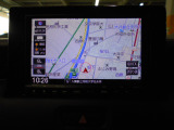 ナビゲーション装備。多彩な機能で快適ドライブをアシスト。オーディオ機能も充実していますね。
