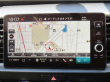 【ホンダコネクト対応ナビ】快適な操作性で、使える機能が満載!自動地図更新機能や24時間365日緊急サポート、スマートフォンを使ったドアロック解除・エンジン始動などといった便利な機能が搭載されています。