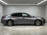 最大3年先まで延長可能なロングラン保証&alpha;(有料)もご用意しております。無料保証期間1年に安心をプラスする、1年または2年の延長保証がお選び頂けます。もちろん、走行距離は無制限です。