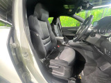 運転席シート廻りは使用感も少なく、良好な状態となっています。丁寧に使われていたことがよくわかりますね。