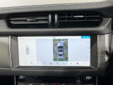 ◆サラウンドカメラ(360&deg;カメラ)『車載のカメラを駆使し、車を真上から見下ろしている映像に変換、センターディスプレイに表示させ、安全な駐車をサポート。縦列駐車や狭い場所への駐車に大きく役立ちます。』