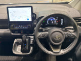 このハンドルを握った時に、車を所有している優越感を味わえますね