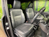 運転席シート廻りは使用感も少なく、良好な状態となっています。丁寧に使われていたことがよくわかりますね。