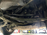 お車を安心してお乗りいただく為には、足回りの定期点検が欠かせません。サービスサポート(有償保証)では無料点検もご提供しており、安心のカーライフをお過ごしいただけるサポート体制が整っています。