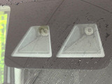 【スマートアシスト】走行中に前方の車両等を認識し、衝突しそうな時は警報とブレーキで衝突回避と被害軽減をアシスト。より安全にドライブをお楽しみいただけます。
