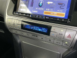 左右独立温度コントロールフルオートエアコンです。運転席、助手席それぞれで独立して温度設定ができます。冷え性の方が乗っても安心ですね♪