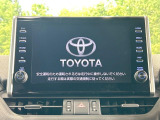 【9インチ ディスプレイオーディオ】大画面ディスプレイへお持ちのスマートフォンと連携して、ナビやbluetoothでの音楽再生が可能です♪デザインはもちろん操作性も良好!別途ナビ機能の取付可能です♪