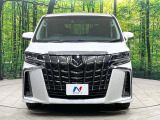 弊社では、全車『修復歴なし』のお車のみ取り扱っております。専任バイヤーによる厳選した仕入れの後、入庫後の車両チェックを行い、ネクステージが認定した高品質な中古車をご提供しております。