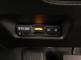 ETCが付いてます。ETC搭載車しか通過できないスマートICが利用できるようになりますよ!現在スマートICの設置箇所も増えてきているので、高速道路利用の幅が広がりますね☆