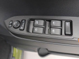 当社は購入後のアフターケアを大切にしております。納車後、1ヶ月無料点検、半年ごとにあんしん点検、12ヶ月法定点検の誘致をします。また車検までの点検をセットにした『ワンダフルパスポート』を販売中です。