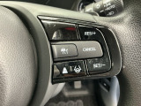 アクセルから足を離しても設定したスピードを保ち走行し、高速道路での疲労軽減に役立つクルーズコントロール付きです!