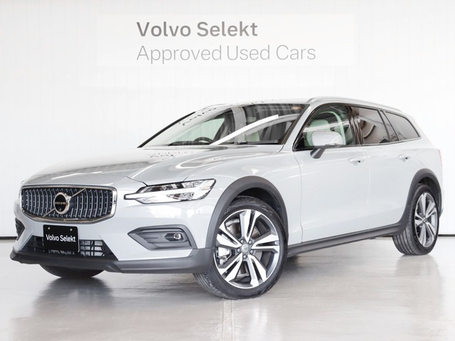 V60クロスカントリー ウルトラ B5 AWD 4WD