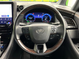 【純正革巻きステアリング】上質な革を使用することで、手にしっかり馴染みとても運転しやすいハンドルです♪