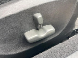 【パワーシート】スイッチ一つで簡単にシートの微調整が可能!電動だから力もいりません!快適なシートポジションにセットして、快適なドライブをお楽しみください。
