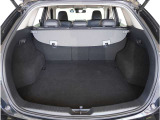 【ラゲッジスペース】荷室はこのように広々しております。お近くの広島マツダまでお越しください。