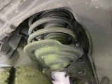 お車を安心してお乗りいただく為には、足回りの定期点検が欠かせません。サービスサポート(有償保証)では無料点検もご提供しており、安心のカーライフをお過ごしいただけるサポート体制が整っています。