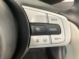 【アダプティブ・クルーズ・コントロール】予め設定した車速内でクルマが自動的に加減速。 前走車との適切な車間距離を維持しながら追従走行し、高速道路でのドライバーの疲労を軽減してくれる嬉しい機能付♪