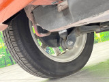 お車を安心してお乗りいただく為には、足回りの定期点検が欠かせません。サービスサポート(有償保証)では無料点検もご提供しており、安心のカーライフをお過ごしいただけるサポート体制が整っています。