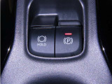 電動パーキングブレーキを装備しております。