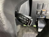 【レーダークルーズコントロール】高速道路での長距離走行が楽に!!自動で速度を保つクルーズコントロールが、衝突軽減システムと連携し、前方の車両を感知して車間を保つように速度調節してくれます!!