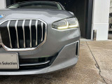 また、BMW正規認定中古車は、エマージェンシーサービスが自動付帯。24時間365日、皆様のカーライフをサポート致します。確かな安心のうえで、「駆けぬける歓び」をご堪能ください。