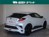 色は人気のプラチナホワイトパールマイカです。