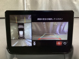 狭い場所での駐車やすれ違いなどでより的確な運転操作に役立つ360&deg;ビューモニターが装備されています。