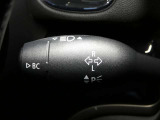 ウィンカーレバーとワイパーレバーが国産車とは左右逆になります!