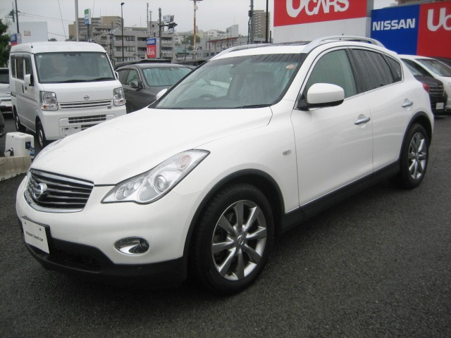 日産 スカイラインクロスオーバー 