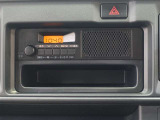 ラジオチューナーを装備しております!運転中も退屈しないですね☆