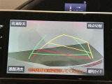 【バックモニター】駐車時に後方がリアルタイム映像で確認できます。駐車時や、夜間のバック時に大活躍♪