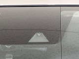 【エマージェンシーブレーキ】走行中に前方の車両等を認識し、衝突しそうな時は警報とブレーキで衝突回避と被害軽減をアシスト。より安全にドライブをお楽しみいただけます。