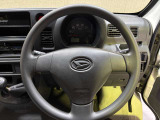 傷等も中古車なので多少ございますがその分どーーんとお買い得価格でご案内!