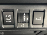 【パワーバックドア】スマートキーや運転席のボタンを押すだけでリアゲートが自動で開閉します!荷物を持っている時や、高い位置にあるバックドアを閉める際に便利な機能です♪