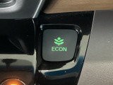 ★ECONスイッチ★ エコドライブを加速しよう!スイッチをONにすると、運転の仕方によるロスを抑え込み燃費をよくするようクルマが頑張ります(*^ー^*)燃費向上にチャレンジ♪