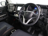 運転席廻りです。