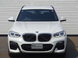 ご納車前には、BMWを熟知したメカニックによる100項目の点検・整備を行います。不具合箇所、交換時期に達している部品に関しましては、全て当社負担で交換してからのご納車となります。
