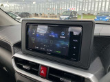 TV、CD、DVD、Bluetooth機能を搭載。長距離ドライブでも飽きさせません